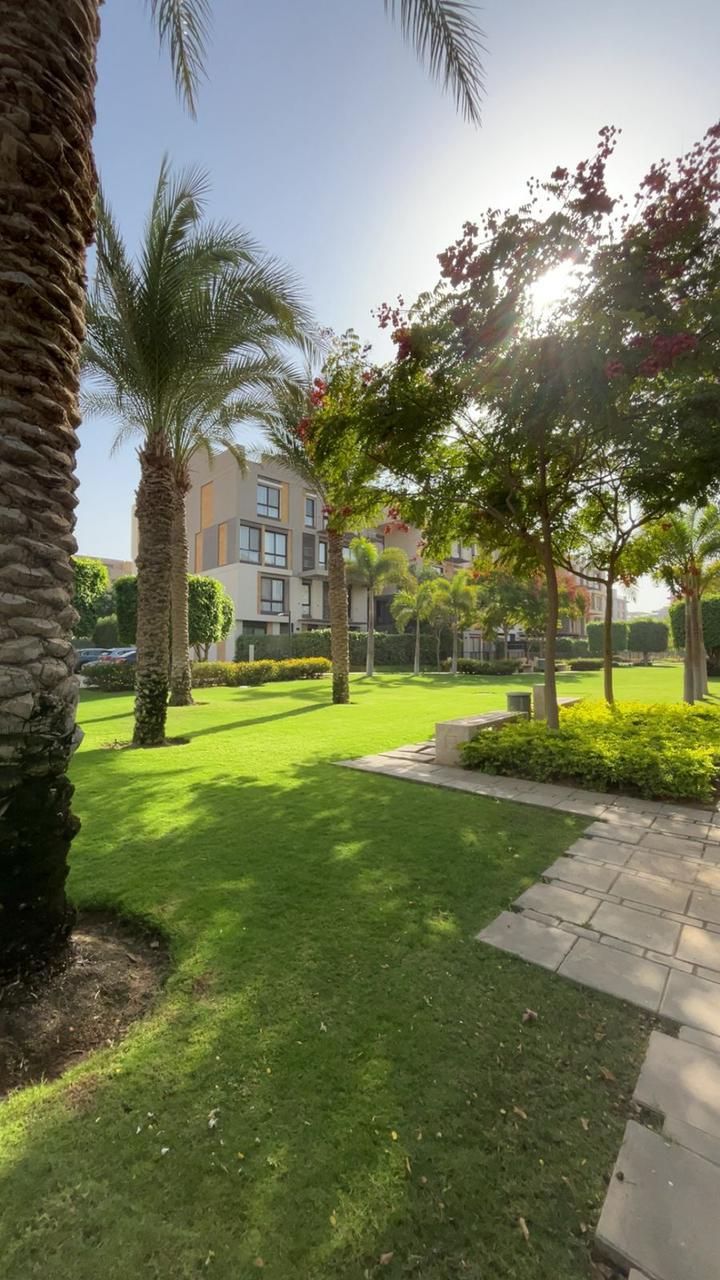 Furnished Duplex for Rent in Eastown New Cairo with Garden View 4