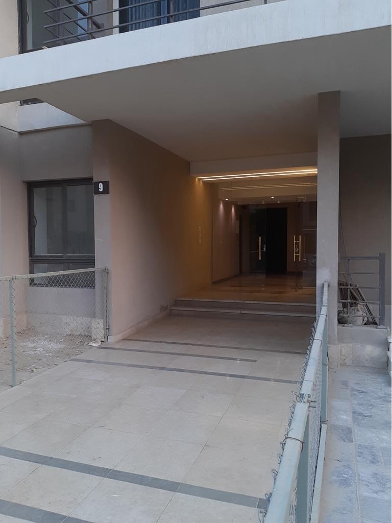 Luxury Apartment for Rent in Fifth Square New Cairo with Garden View 5