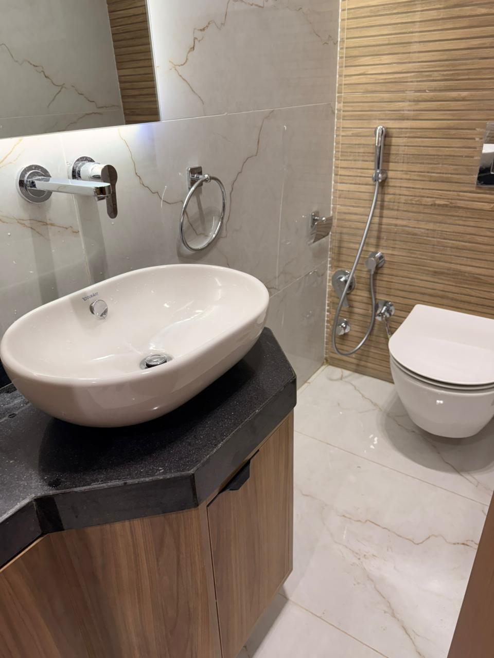 First-Use Furnished Villa for Rent in Mountain View iCity New Cairo with Garden View 4